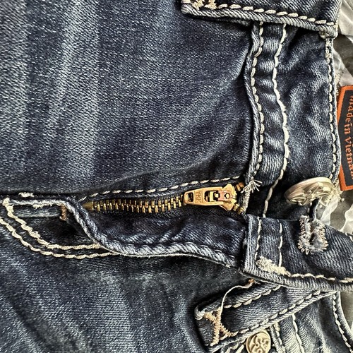 Pantalones de mezclilla Rock Revival talla 28 azul Fenna tiro bajo bota adornada vaquera occidental - Imagen 16 de 23