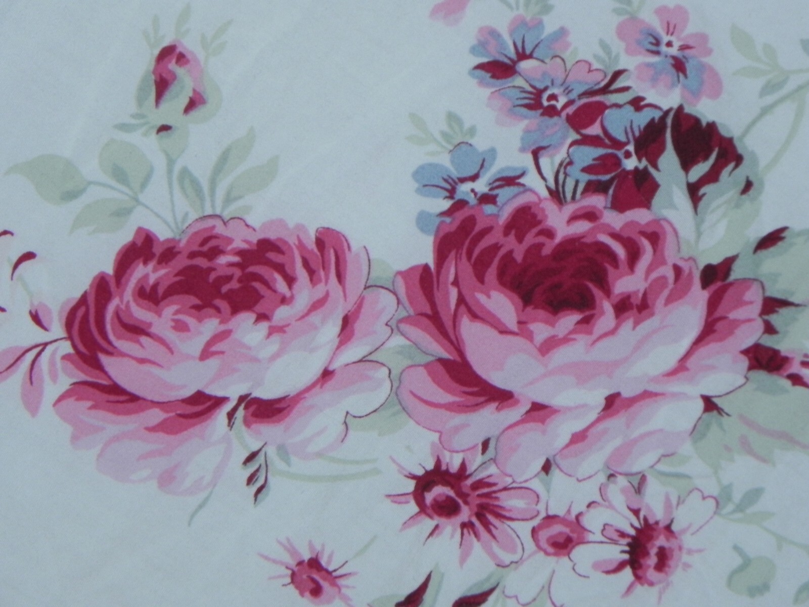 SIMPLY SHABBY CHIC SUNBLEACHED FLORAL RED/PINK/BLUE FULL QUEEN DUVET