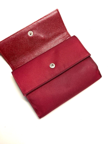 PRADA VINTAGE TRIANGLE EMBLEM POCONO NYLON LEATHER WALLET TRIFOLD ITALY RED - Picture 11 of 24
