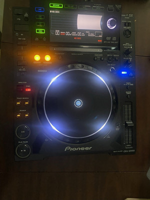 Pioneer CDJ-2000 Black Digital DJ Turntable USB Pitch Control w/ Case