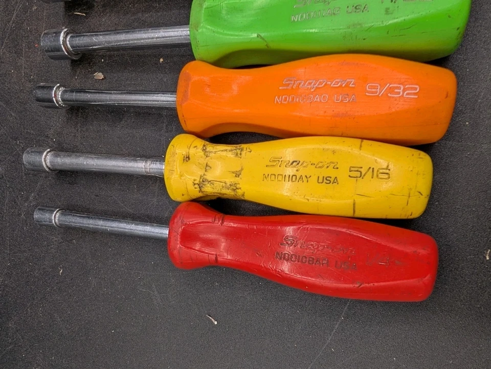 Juego de destornilladores de tuerca a presión Foto 2 de 4