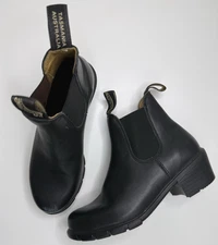 Blundstone Women's Black Leather heeled Chelsea Booties Size 7.5