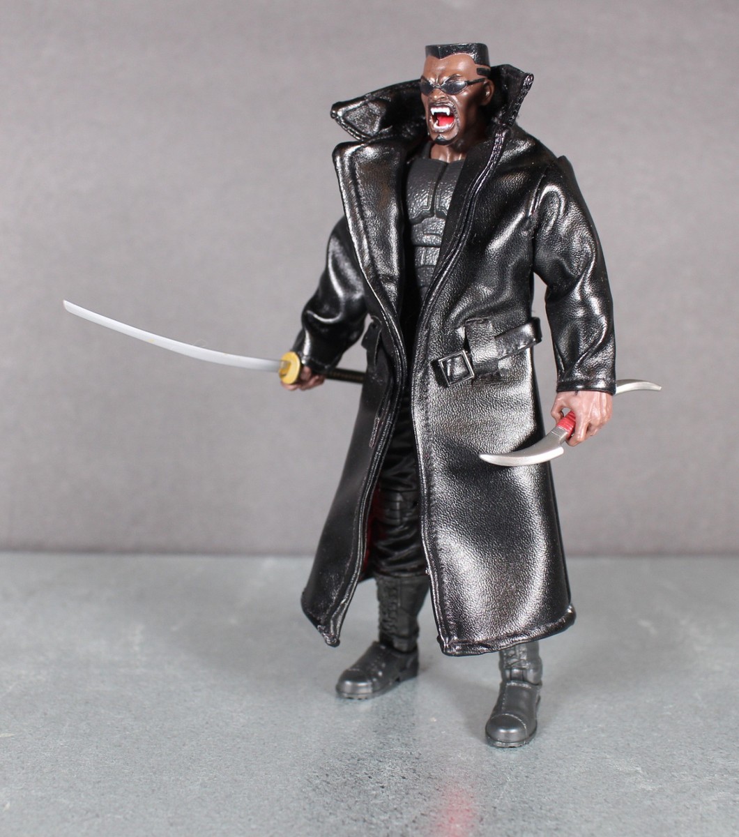1/12 scale wired trench coat for Blade Marvel Legends Mezco | eBay