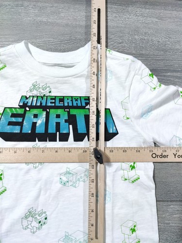 Minecraft Shirt Boys Medium 8 Earth White T-Shirt Tee Short Sleeve Fun Gift - Picture 4 of 7