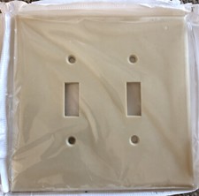 4 Leviton Ivory 2-Gang Light Switch Wall Plate Cover Smooth Plastic S17