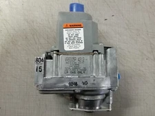 HONEYWELL VR8305P 4212 LP GAS VALVE 3/4" X 3/4"
