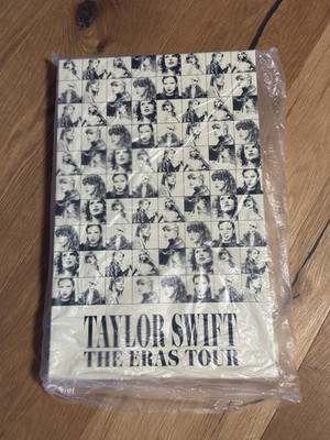 Taylor Swift - The Eras Tour 2024 Fan Box UNGEÖFFNET in FOLIE - NEW - NEU
