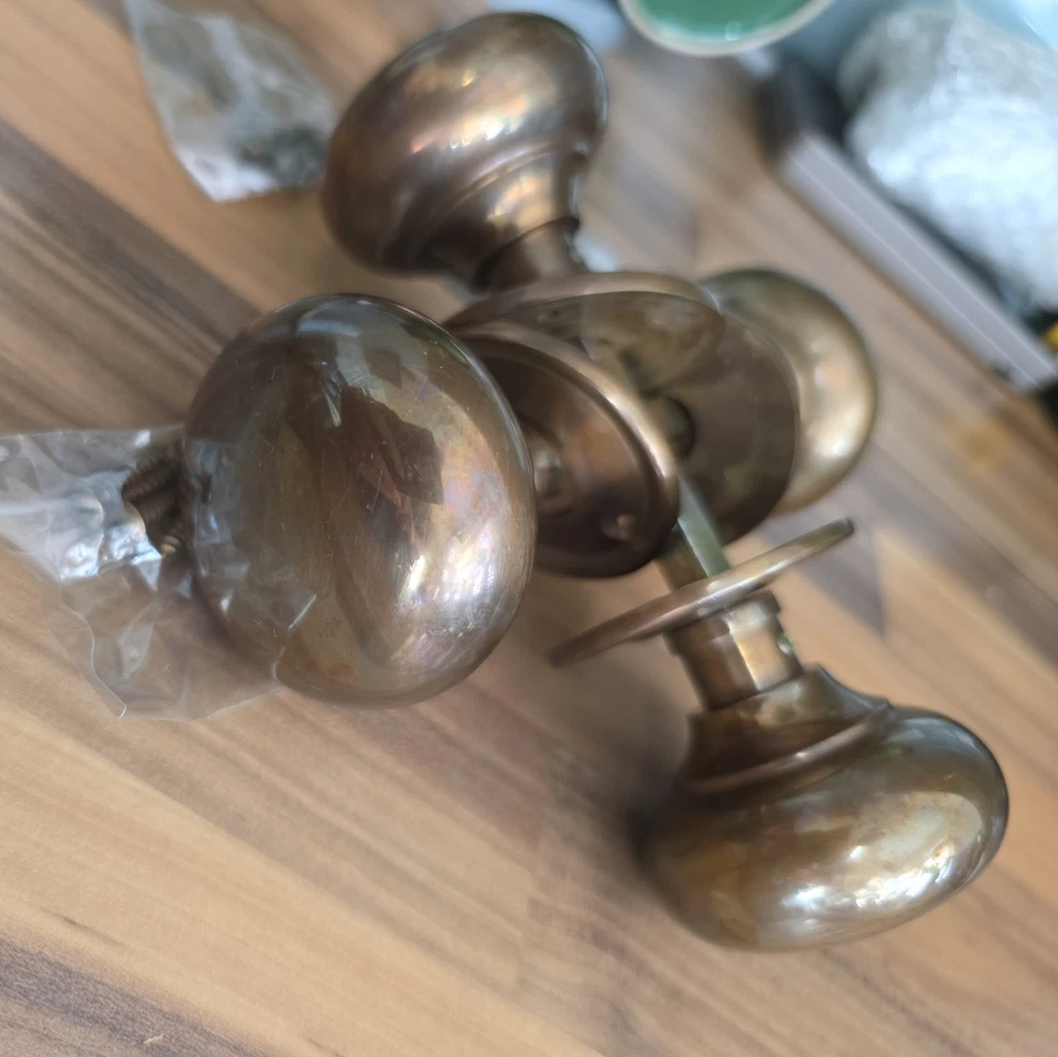 2 x Solid Antique Brass Door Knobs Rim Lock Handles New But Old Stock Reclaimed  - Image 4 of 4