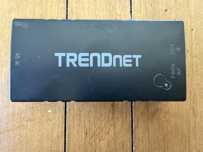TRENDnet TPE-115GI/A Gigabit PoE+ Injector - Ethernet