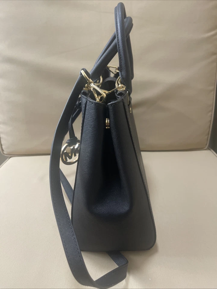 Bolso Michael Kors Grande Sutton Saffiano Cuero Bolso Negro $398 Foto 3 de 4