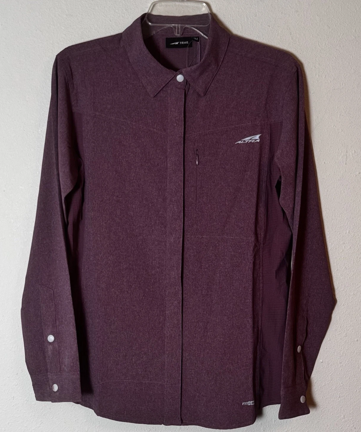 Altra Trail Fit4Her Hiden Snap Shirt Women’s Small Maroon Long Sleeve Hiking NWT
Opens in a new wind