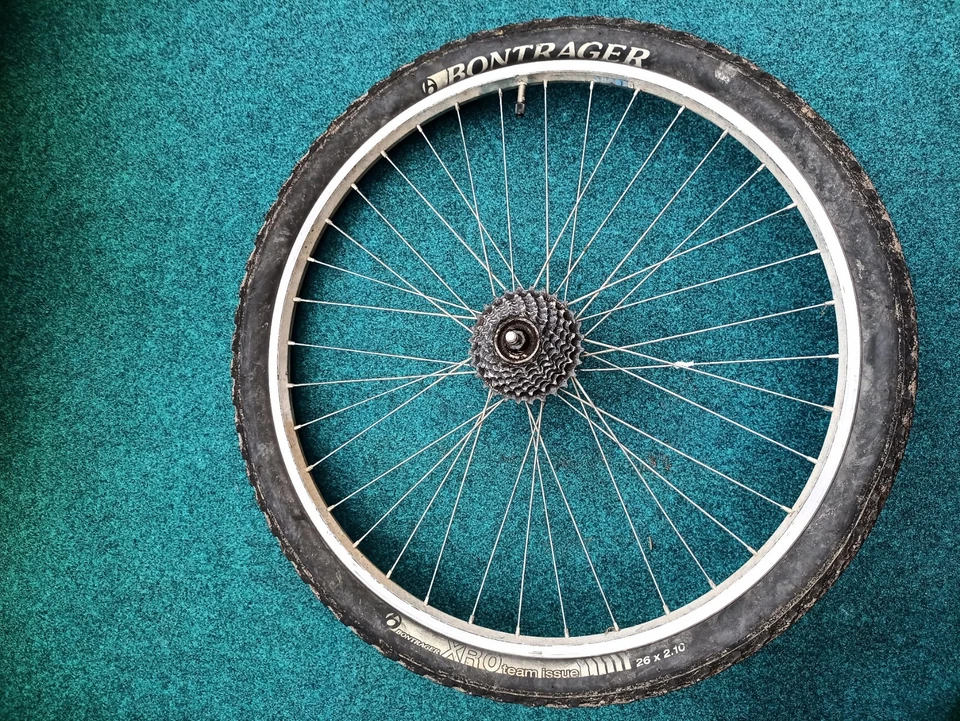 Fahrradfelgen MTB 26 Zoll Vorder und  Hinterrad, Schlauch, Mantel, Kettenkranz - Bild 3 von 4