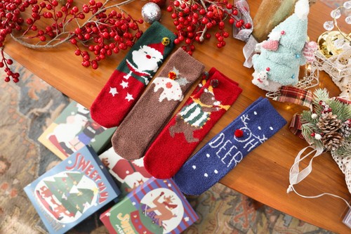 Women 4 Pairs Super Soft Winter Christmas Cozy Fuzzy Solid Slipper Socks 6-11 US - Picture 26 of 38