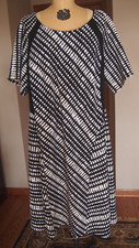 Avenue Women's Dress Size 18/20 Multicolor Round Neck Stretch Short Sleeve