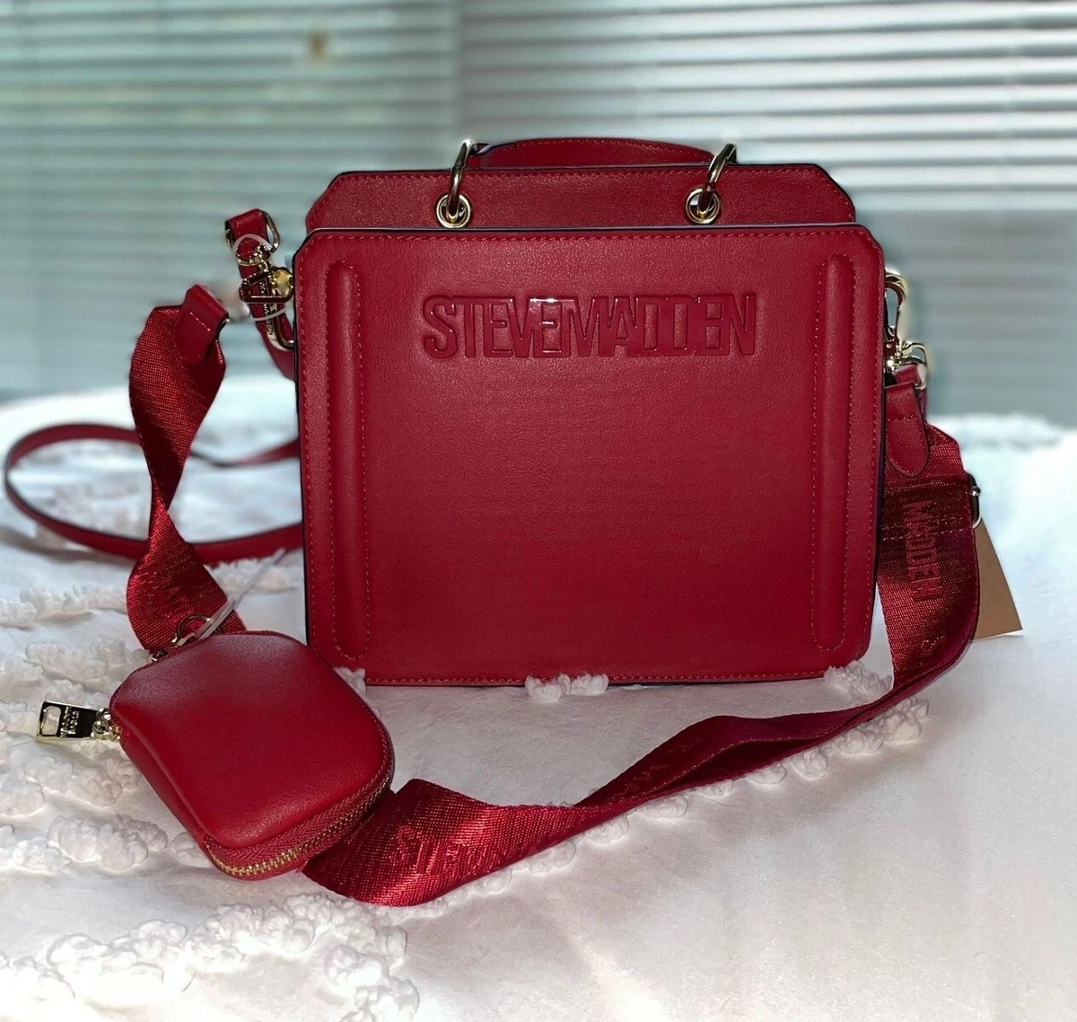 Steve Madden BVital crossbody bag with chain strap in red | ASOS