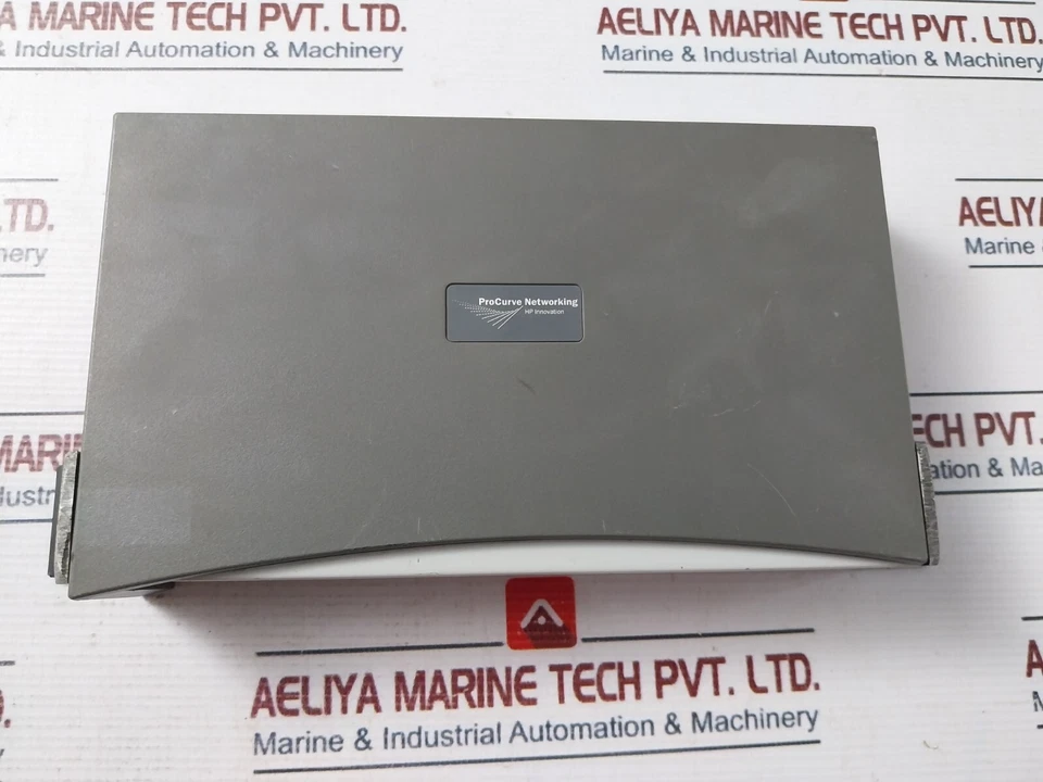 HP Procurve J4097C Switch 408 10/100 Base-TX Ports Ethernet Switch - Image 2 of 4