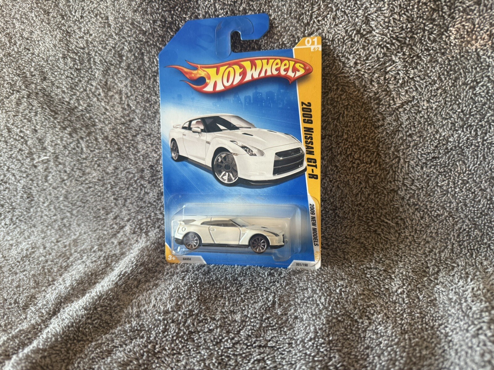 2009 Nissan GTR Hot Wheel Car 001/190