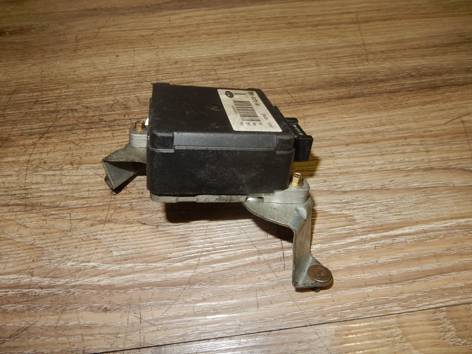 Módulo de controlador de bomba de combustible genuino 1999-2004 Ford Mustang XR3F-9D372-AE fabricante original Foto 4 de 4