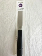 Wilton-Straight Spatula: Black 11" W7715 - New in package