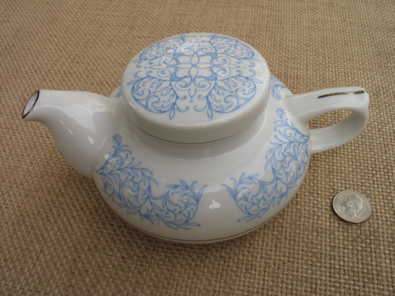 Mlesna Sri Lanka White Porcelain & Blue Floral Teapot W/Silver Trim