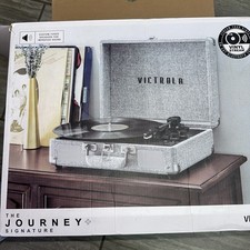VICTROLA JOURNEY  SIGNATURE BLUETOOTH SUITCASE Vinyl Record Player Brand New