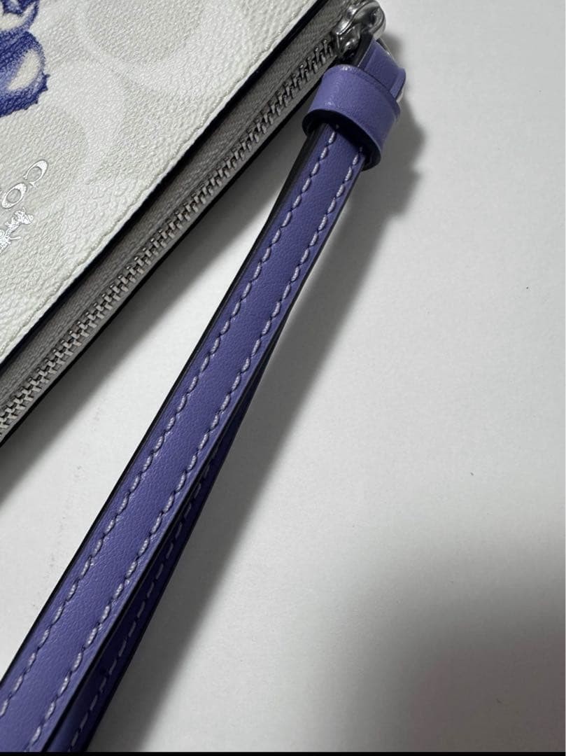 COACH Corner Zip Wristlet Signature Canvas Blueberry From Japan image 5