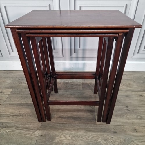 Antique Nest 3 Mahogany Tables – Mid Century Occasional Side Vintage Wooden - Picture 11 of 24
