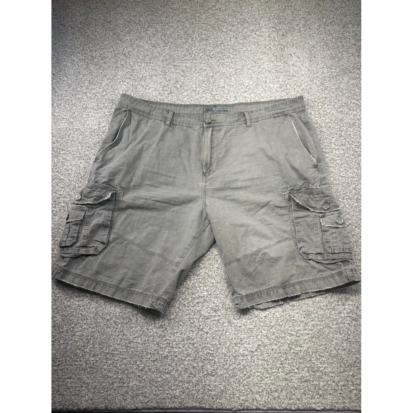 Men's BKE Athletic Fit Kramer Slate Gray Cargo Shorts Size 42x11 (42W/22L) B6774
