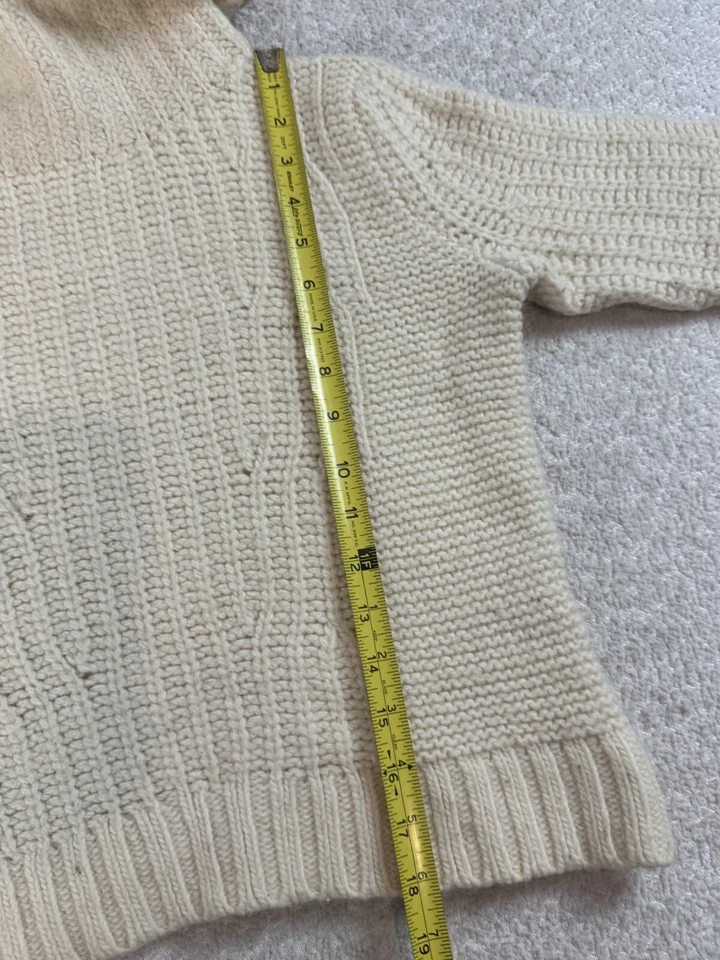 Suéter feminino Banana Republic fio italiano malha robusta gola alta creme XS - Imagem 4 de 4