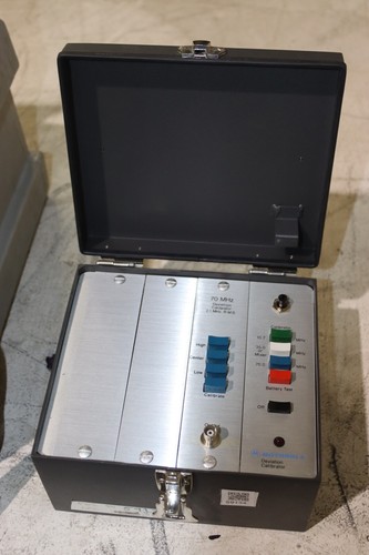 MOTOROLA R-1009A 70Mhz CALIBRATOR