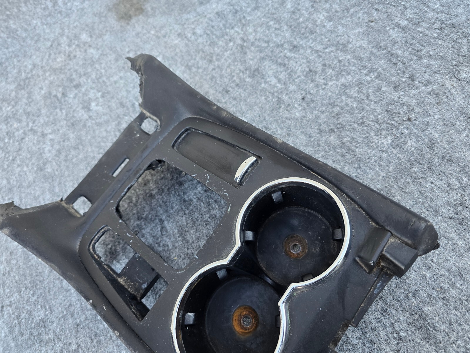 FRONT CENTER CONSOLE CUPHOLDER COMPARTMENT 08-19 MASERATI GRANTURISMO 4.2L M145