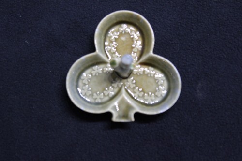 WADE CO ARMAGH IRLAND PORZELLAN ASCHE/SCHMUCK TABLETT 3 BLATT KLEE GRÜN/KOBOLD