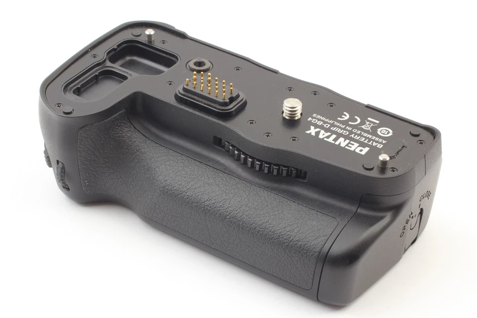 [MINT] Pentax D-BG4 Battery Grip for Pentax K-7 K-5 Series From JAPAN - Image 2 of 4