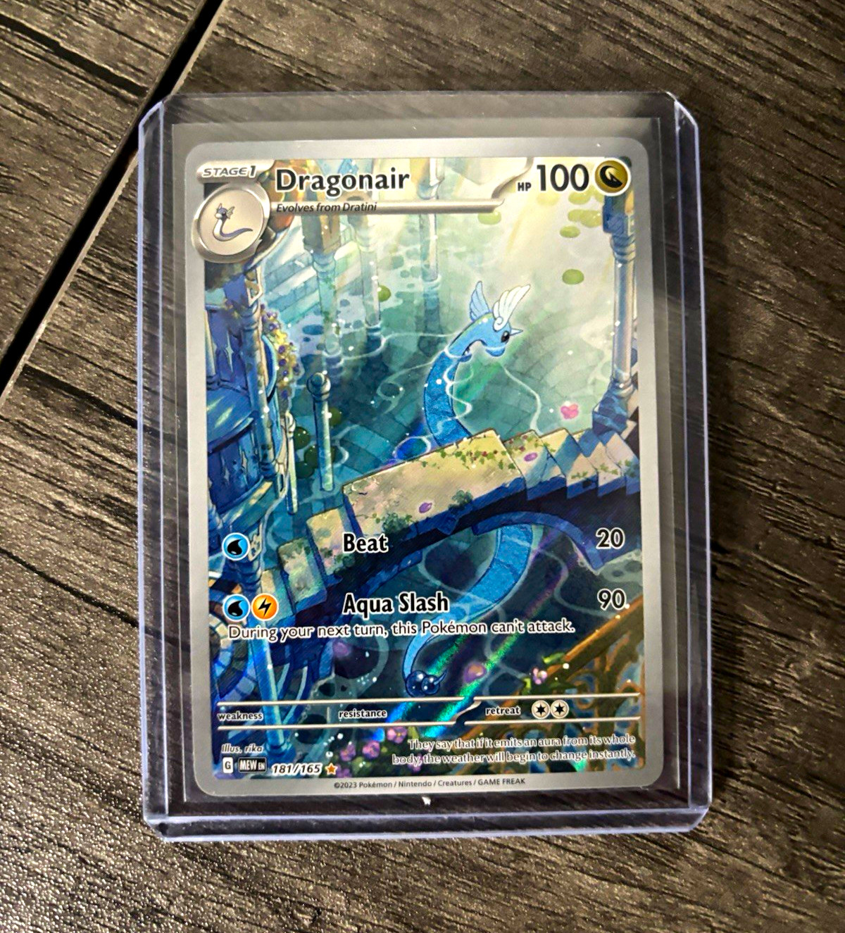 The Pokémon Company Dragonair 181/165 SV 151 Illustration Rare Full Art Holo ENG