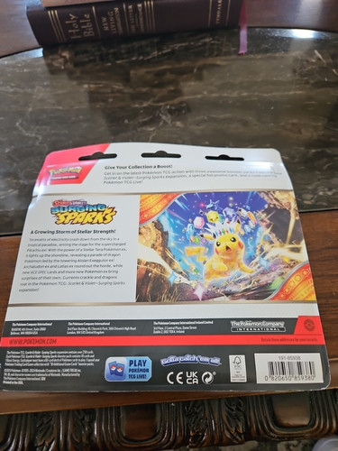 Pokemon TCG Scarlet & Violet Surging Sparks 3-Pack Blister |Zapdos |BRAND NEW - Picture 2 of 2