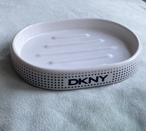 DKNY Soap Dish Oval White Ceramic Bathroom Adult Unisex modern Design. TD