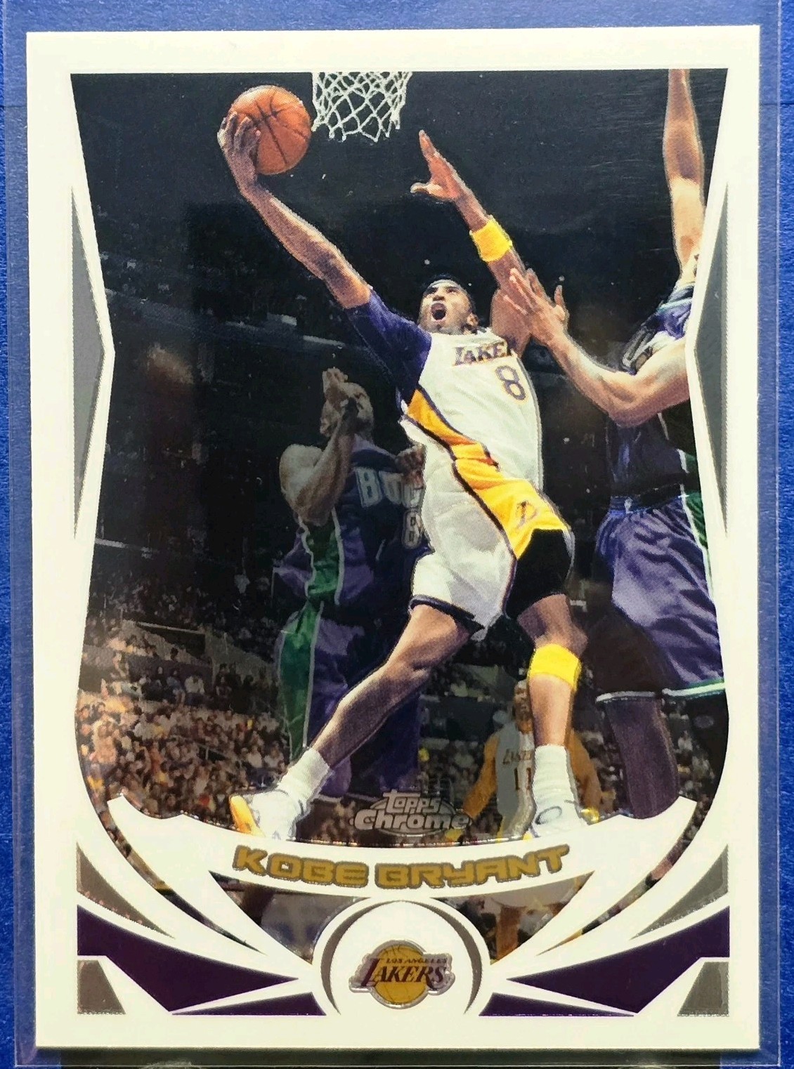 2004 Topps Chrome Kobe Bryant #8 Los Angeles Lakers
