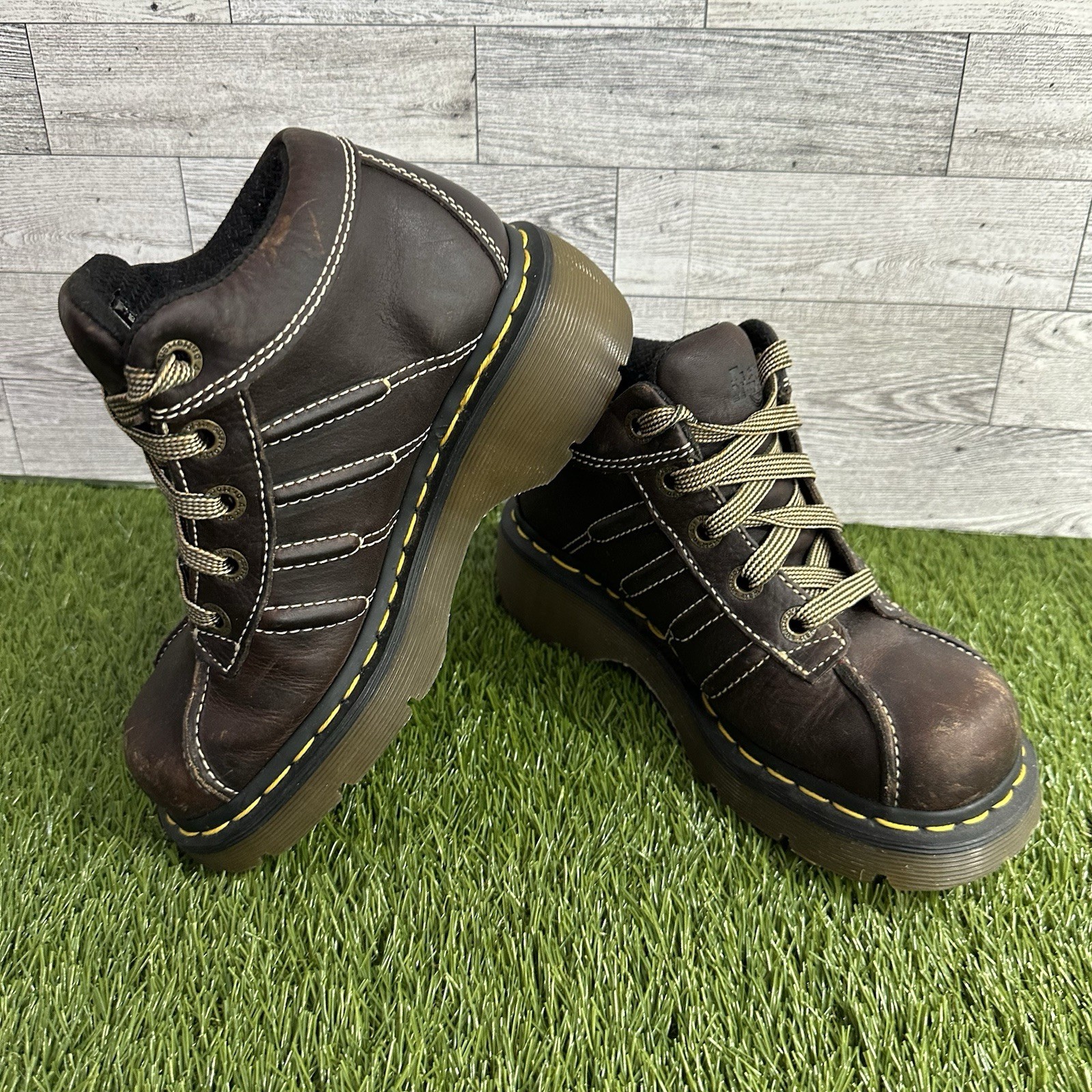 Dr Martens Doc Martens Y2K Lace Up Ankle Boots Women’s Size 5 Mens Size 4 thumbnail 2