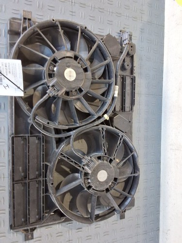 2017-2019 Ford Escape Radiator Fan Motor Fan Assembly 1.5L