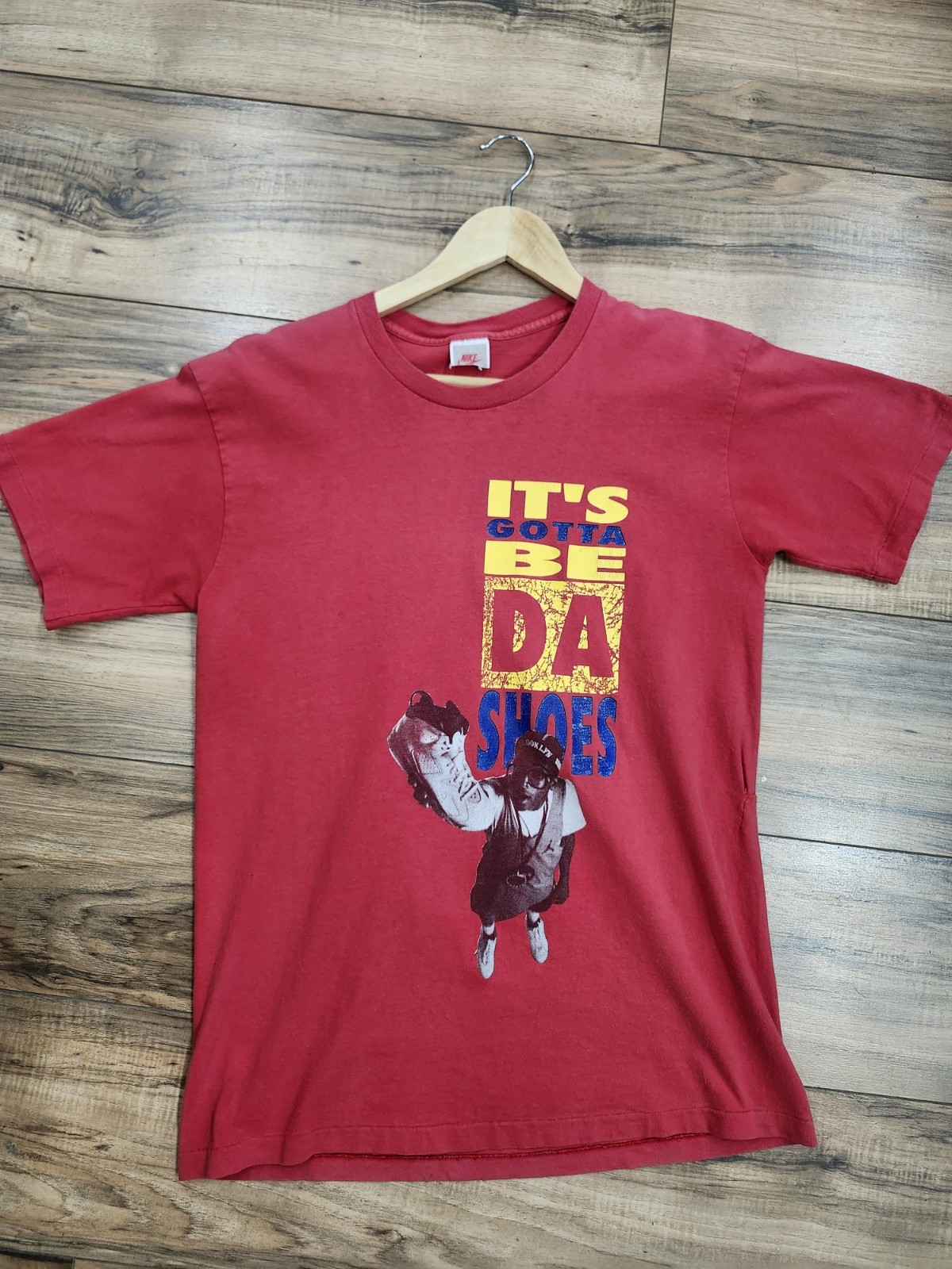 Vtg 90s Michael Jordan Spike Lee Its Gotta Be Da Shoes Red T Shirt Sz L