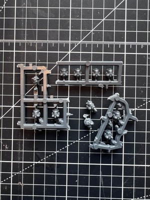 Warhammer 40k / Space Marines Gravis Heavy Intercessor / Helmet Heads 1