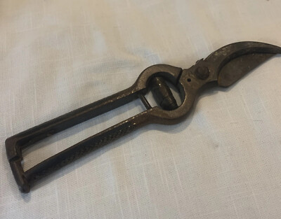 Vintage Collectable/ Working Garden Shears/Secateures 9  Italian Made - TS2