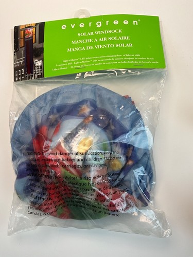 Evergreen 4th of July Celebrate America Flag Solar Windsock - 第 1/3 張圖片