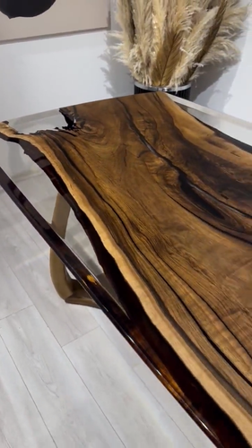 Mesa de comedor de lujo Live Edge de madera y río epoxi - Resina moderna hecha a mano - Vídeo 1 de 1