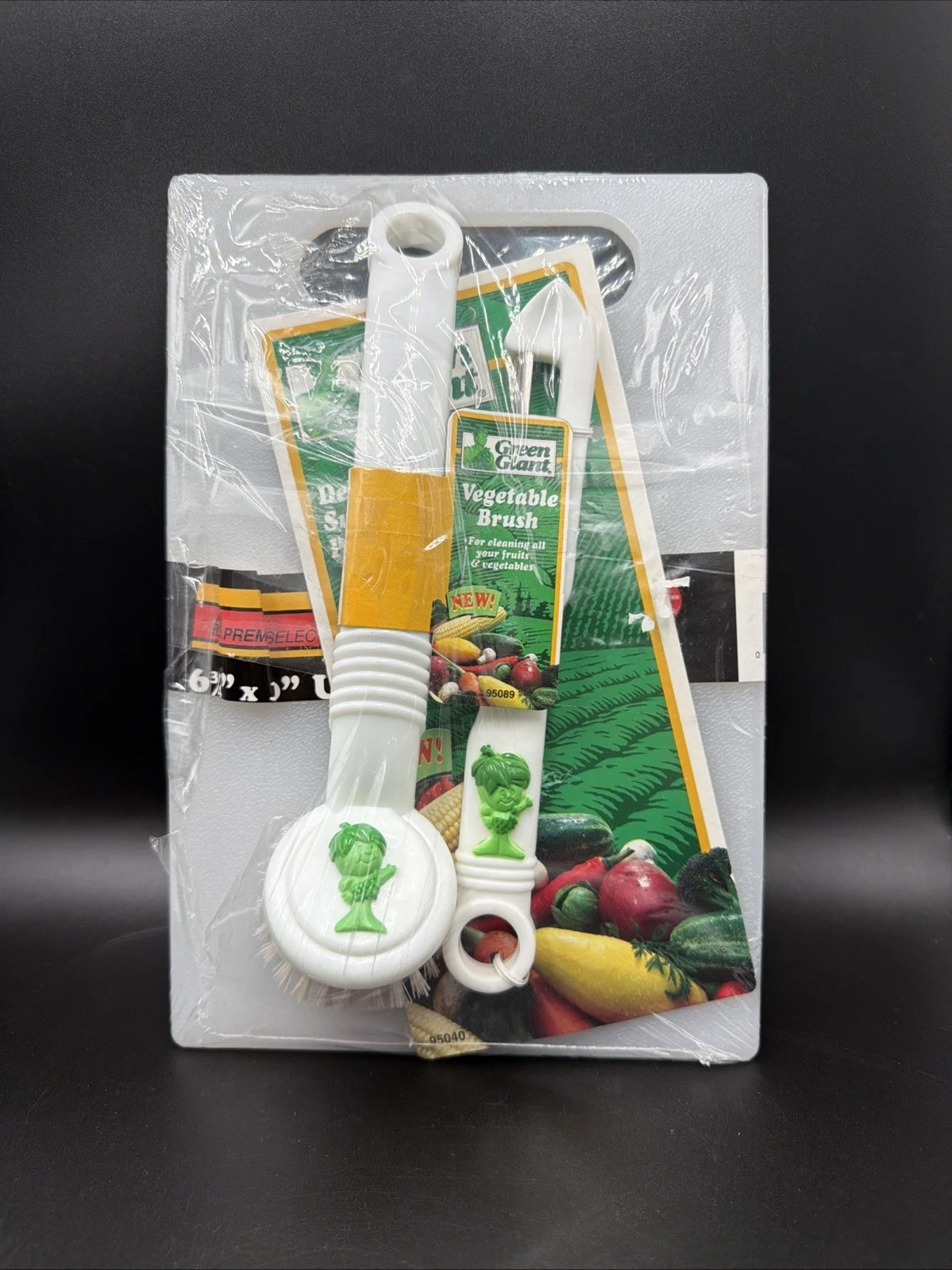 Vintage Green Giant Utensil Set Deluxe Peeler Scrub Brush Cutting Board Nos