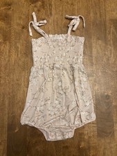 angel dear floral romper EUC, size 18-24 months 95 bamboo