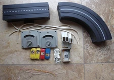 AUROA MODEL MOTORING LOT In HO SCALE 2 SPEED CONTROLERS 4 CARS 16 TRACKS VINTAGE