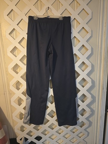 Boys Dark Grey Under Armour Active Pants Size Youth Large 14/16 - Picture 2 of 3