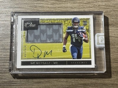2019 Panini One DK Metcalf On Card Rookie Patch Auto 79/199