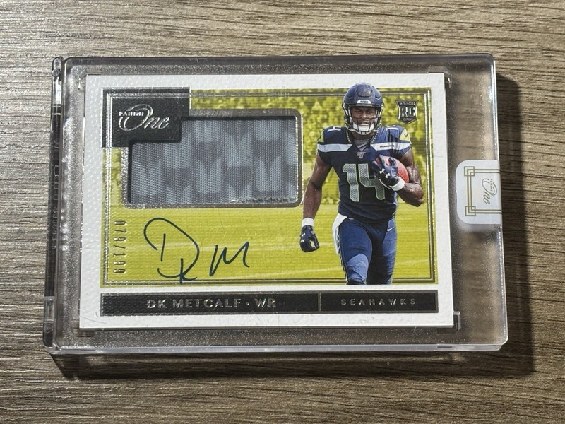 2019 Panini One DK Metcalf On Card Rookie Patch Auto 79/199